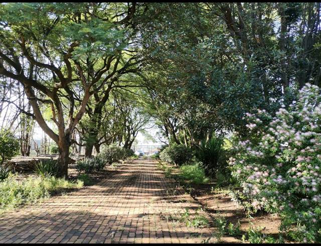 17,576M² VACANT LAND FOR SALE IN LINBRO PARK